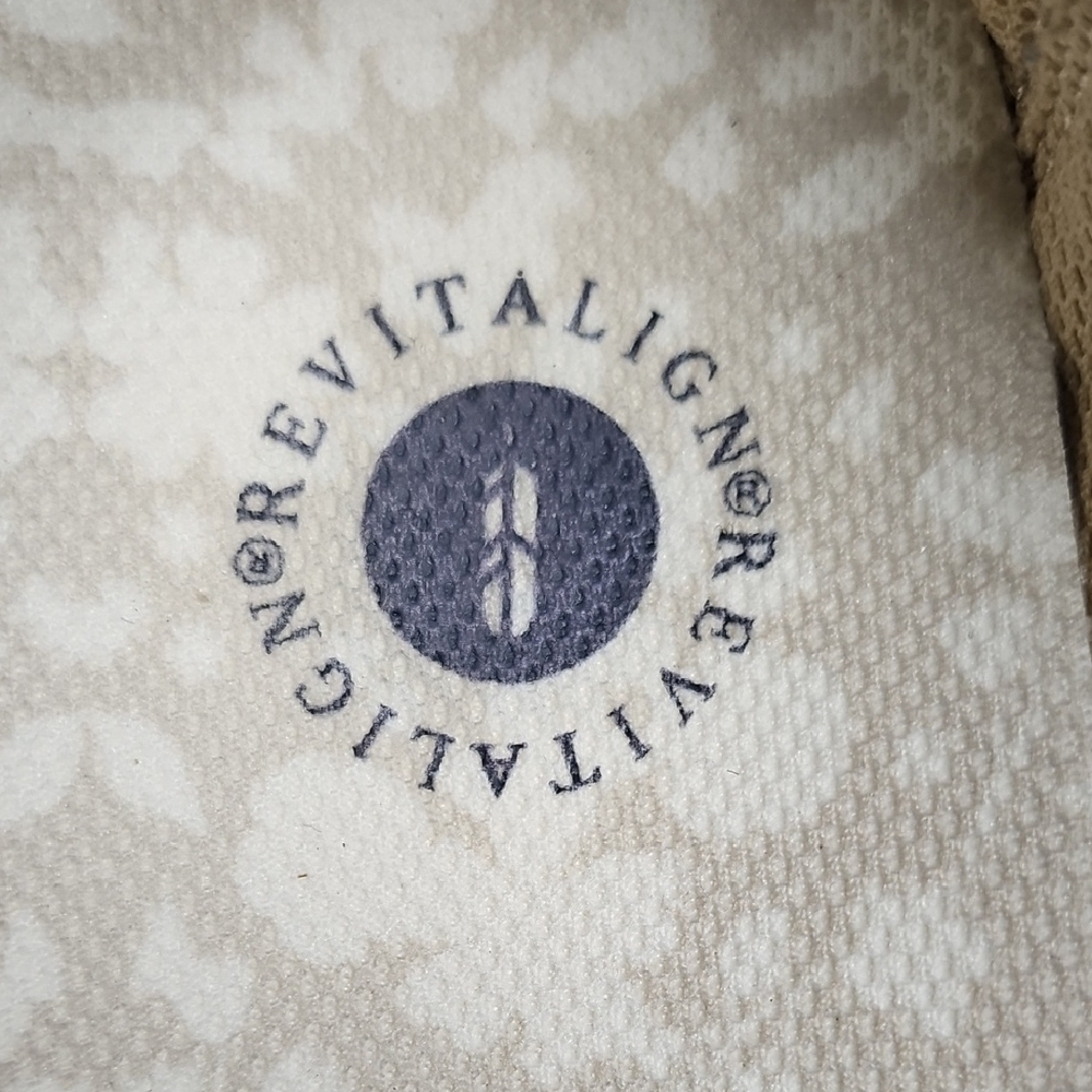 REVITALIGN Orthotic Canvas Slip-On Sneakers- Santa Margarita - Picture 3 of 7